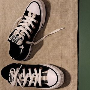 Converse YOU Custom Designed Black and White Low-Tops Sneakers